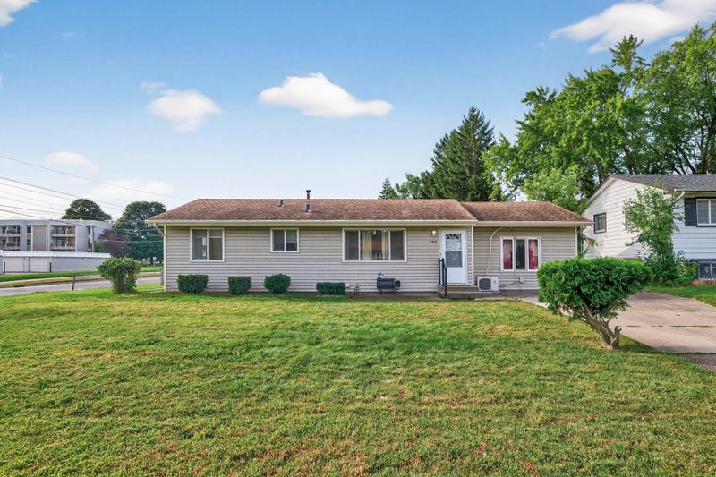 2014 Carnelian Ln, Eagan, MN 55122