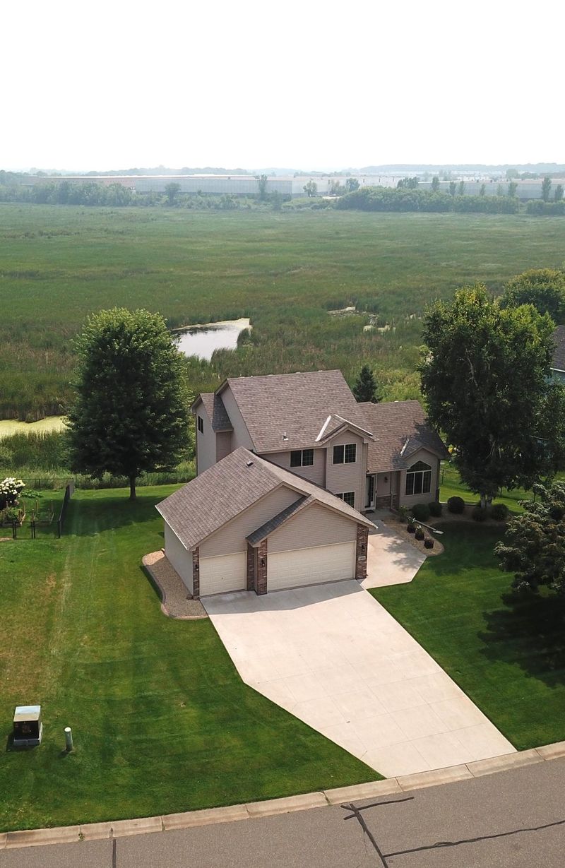 13824 Bluewing Dr, Rogers, MN 55374