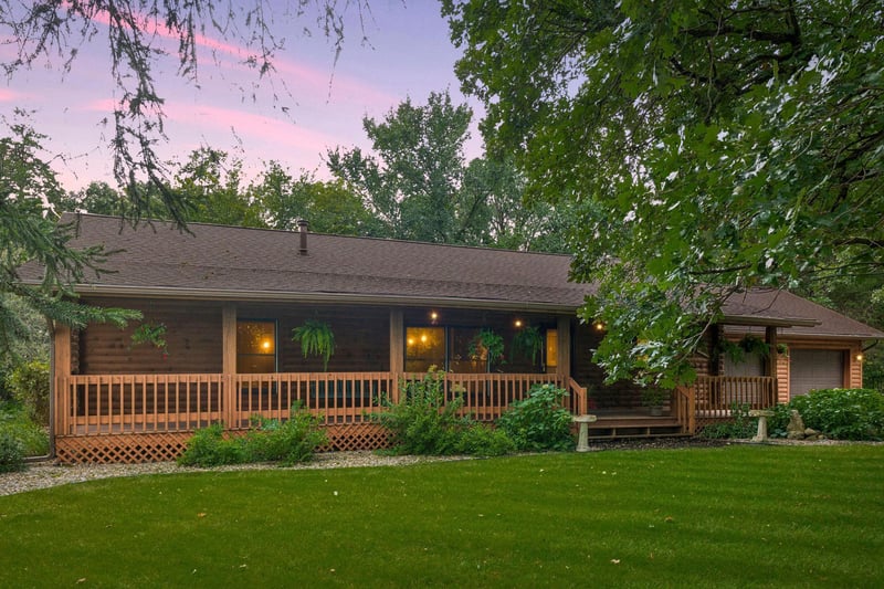 30461 354th St, Le Sueur, MN 56058