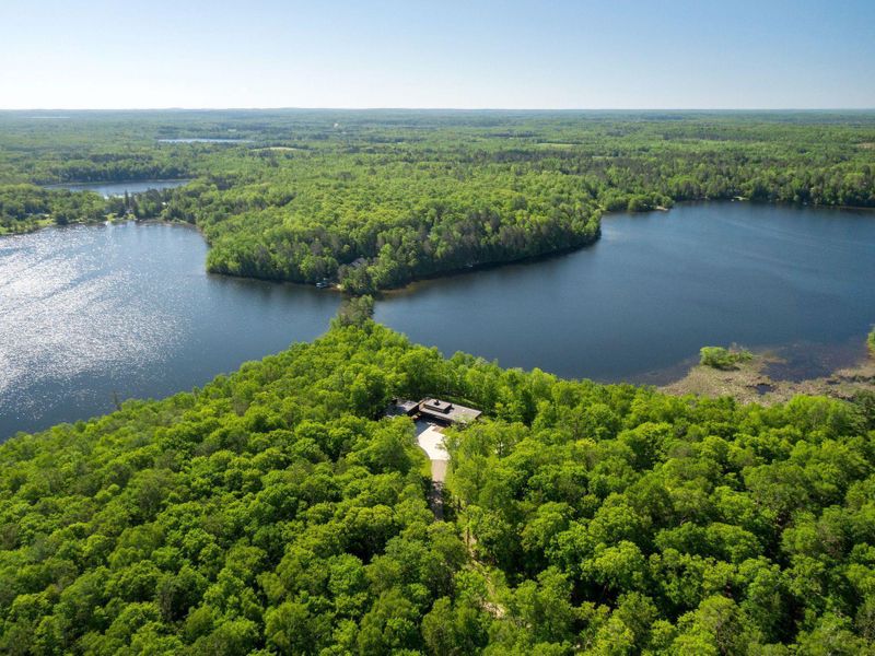 29396 Cherokee Rd, Bovey, MN 55709