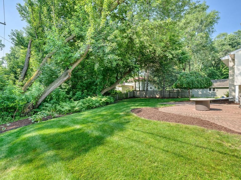 3915 W 42nd St, Edina, MN 55416