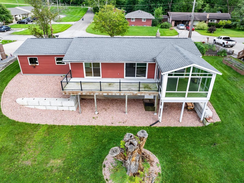 17249 Lake Ct, Galesville, WI 54630