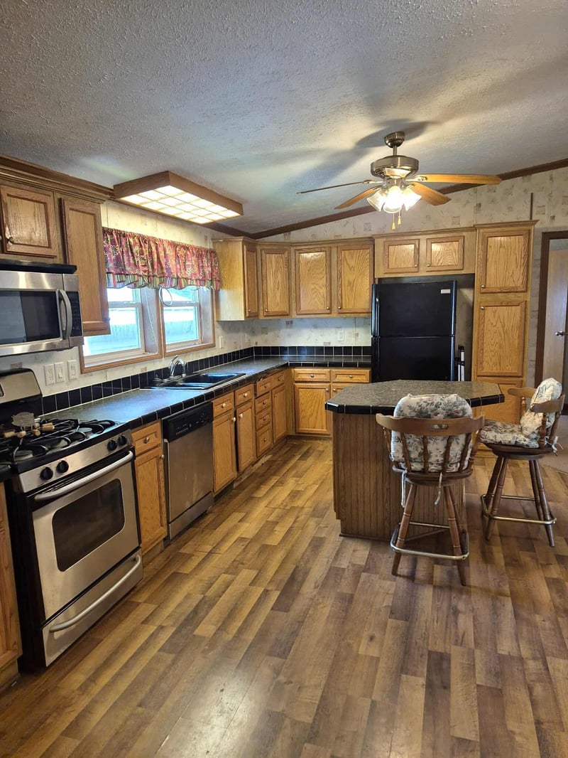 30203 Cyprus Rd, Shafer, MN 55074