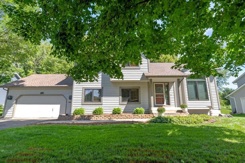4172 Countryview Dr, Eagan, MN 55123