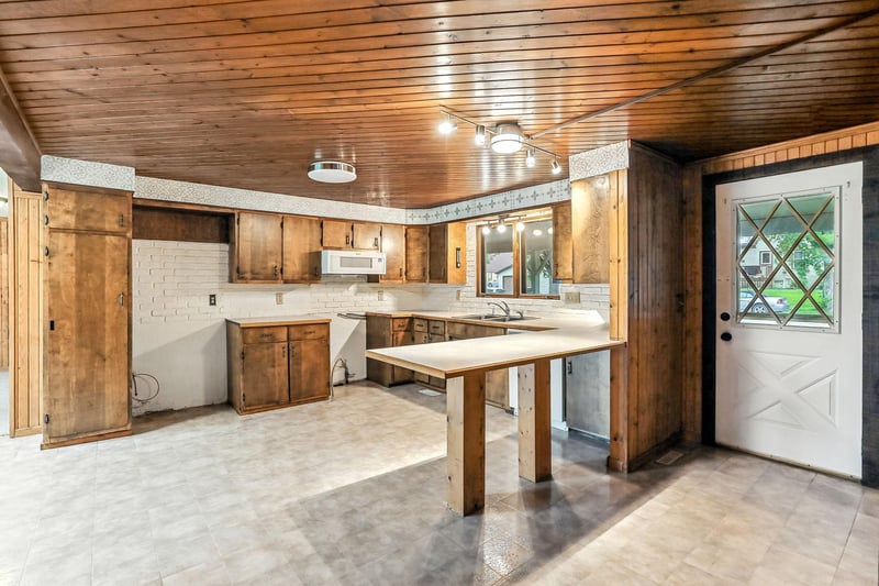 101 Maple St, Danube, MN 56230