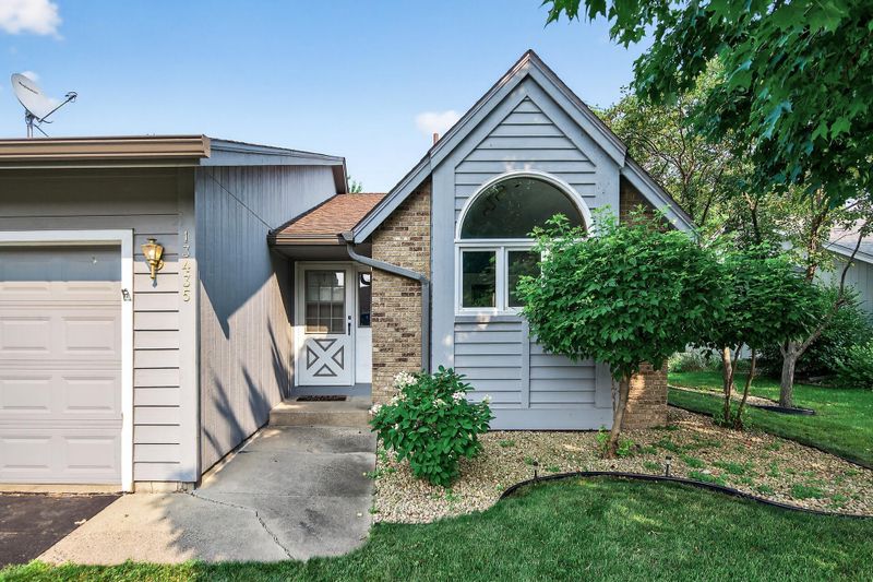 13435 Glenhurst Ave, Savage, MN 55378
