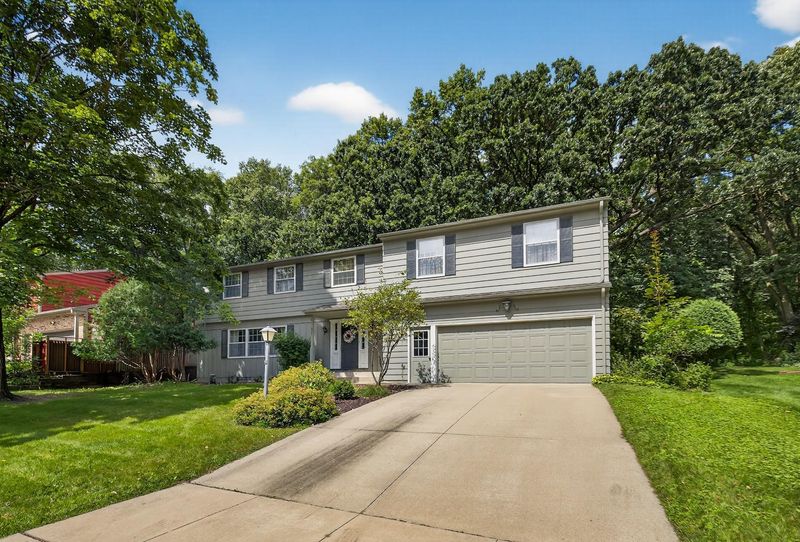 827 Sierra Ln NE, Rochester, MN 55906