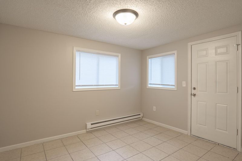 922 Minnehaha Ave E, Saint Paul, MN 55106