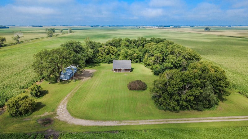 51253 120th St, Cosmos, MN 56228