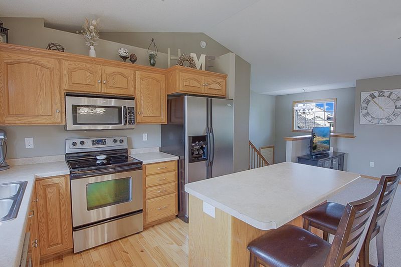 430 Elena Ln, Saint Joseph, MN 56374