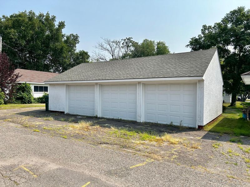 418 S 9th St, Brainerd, MN 56401