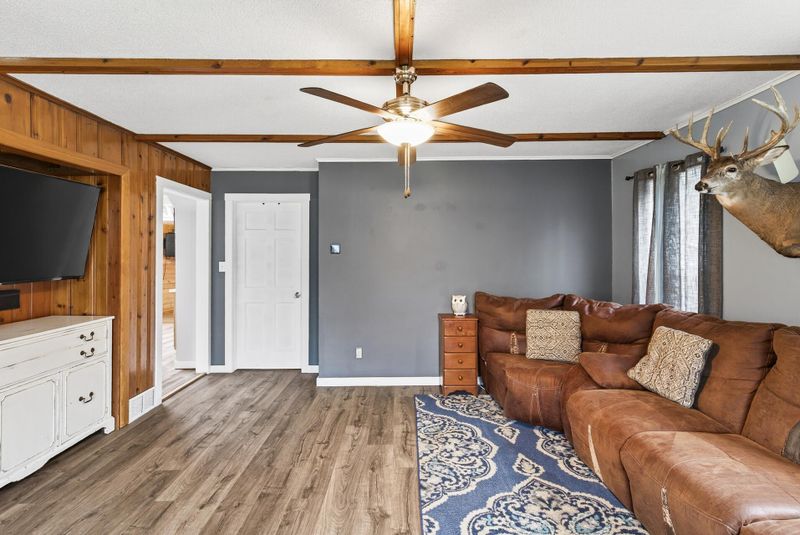 205 Forest Rd, Wyoming, MN 55092