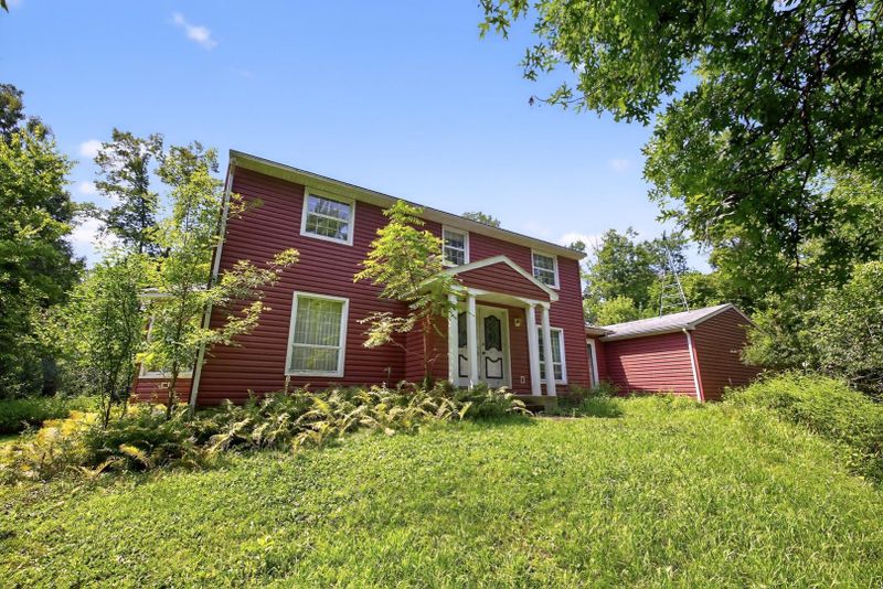 1412 28th St SW, Rochester, MN 55902