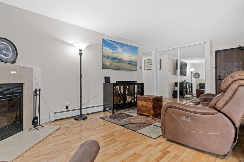 7501 W 101st St #107, Bloomington, MN 55438