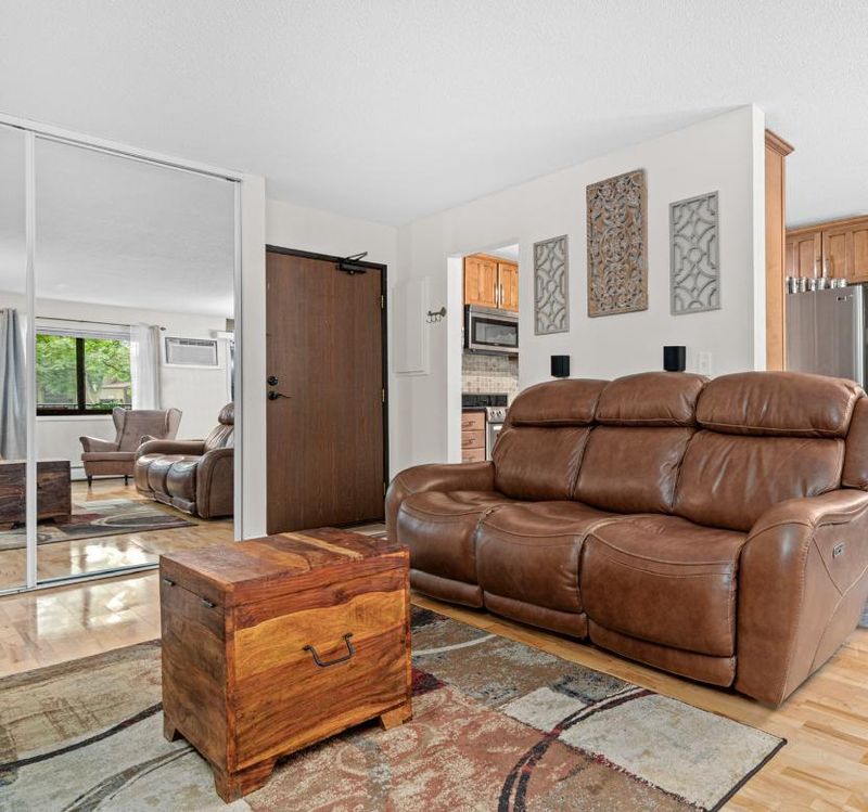 7501 W 101st St #107, Bloomington, MN 55438