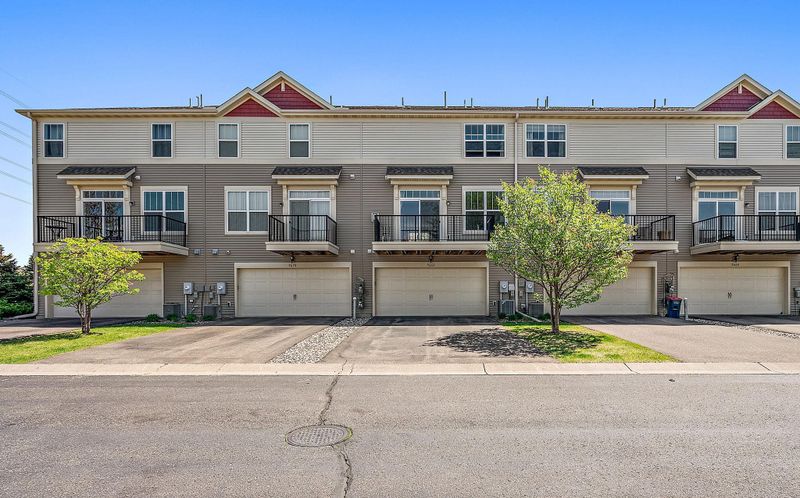 9668 Unity Ln N, Brooklyn Park, MN 55443