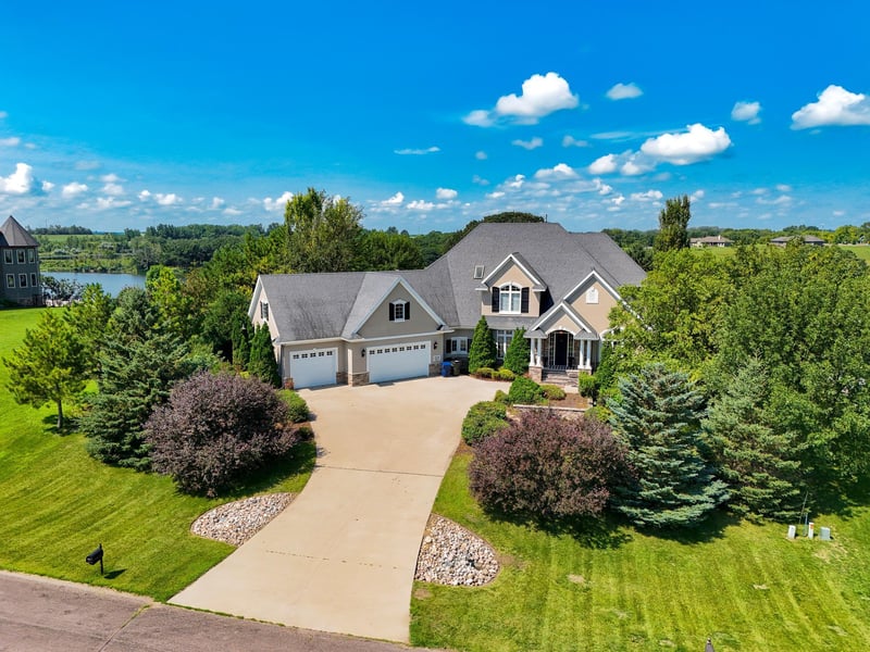3706 Pebble Hills Dr, Fergus Falls, MN 56537