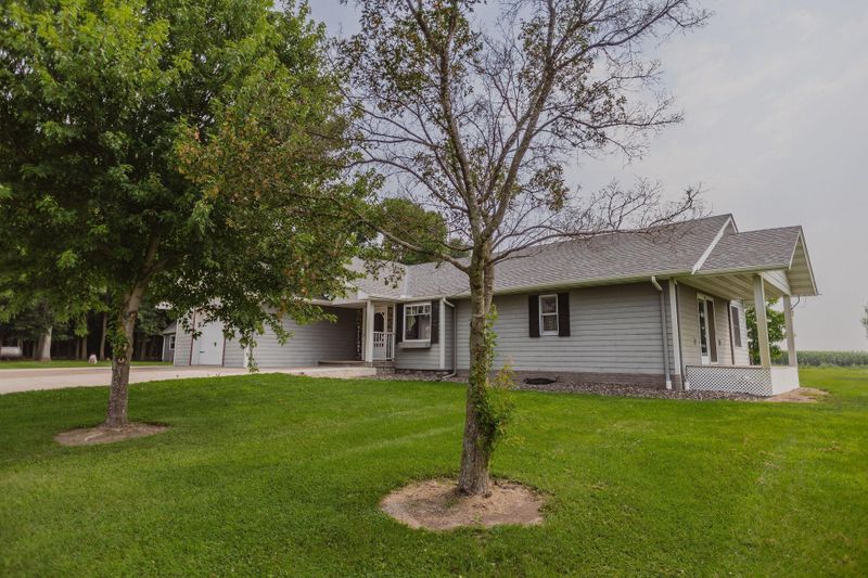 3750 Pokegama Lake Rd, Grasston, MN 55030
