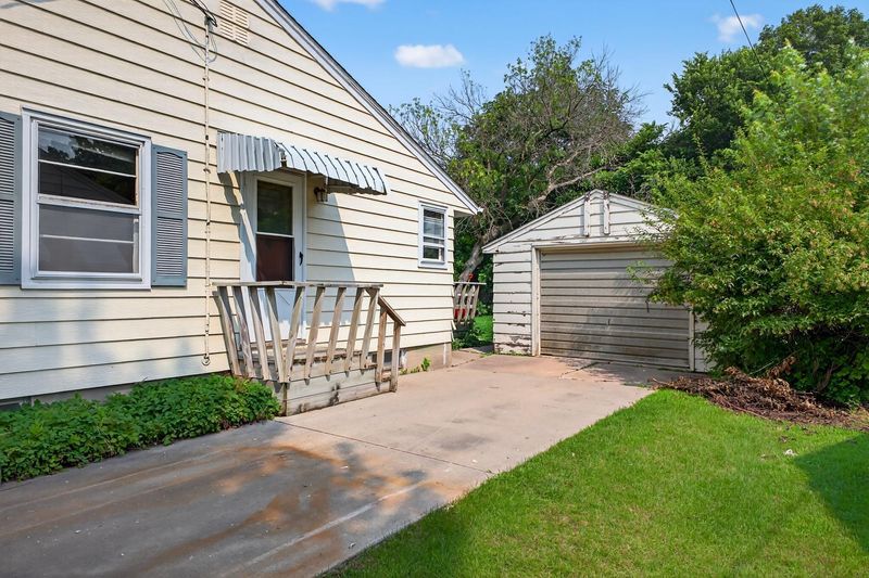 1918 4th Ave NW, Austin, MN 55912