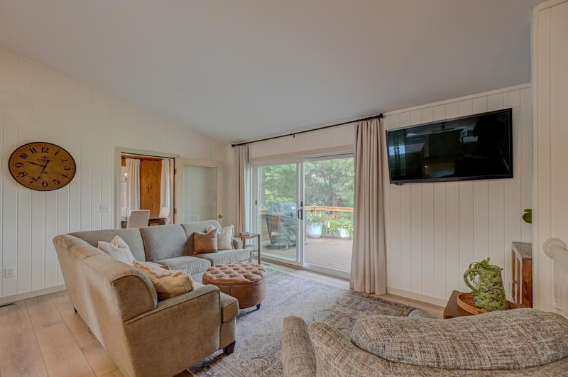 2047A Richardson Ct, Luck, WI 54853