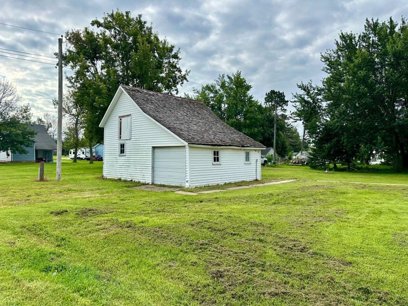 19708 Monarch Ave, Reading, MN 56165