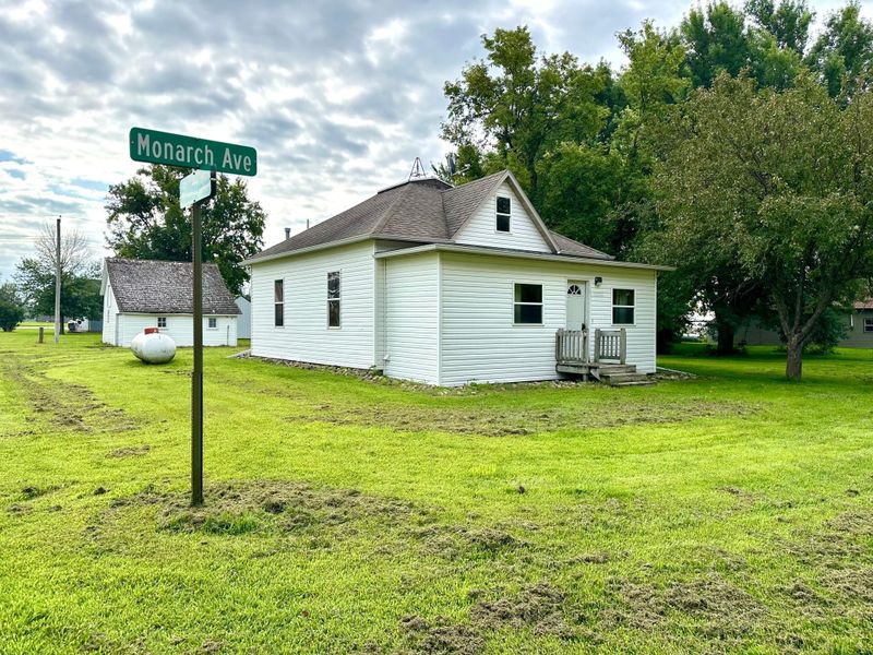 19708 Monarch Ave, Reading, MN 56165