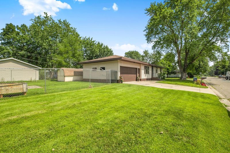 1219 12th St SE, Saint Cloud, MN 56304