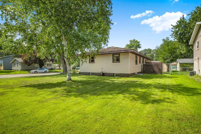 1219 12th St SE, Saint Cloud, MN 56304