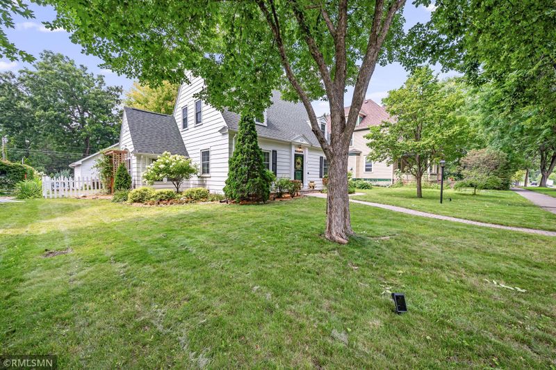 1616 N 4th St, Mankato, MN 56001