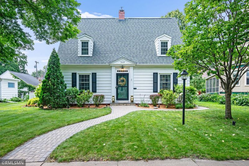 1616 N 4th St, Mankato, MN 56001