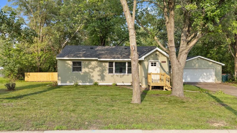 8433 E River Rd NW, Coon Rapids, MN 55433