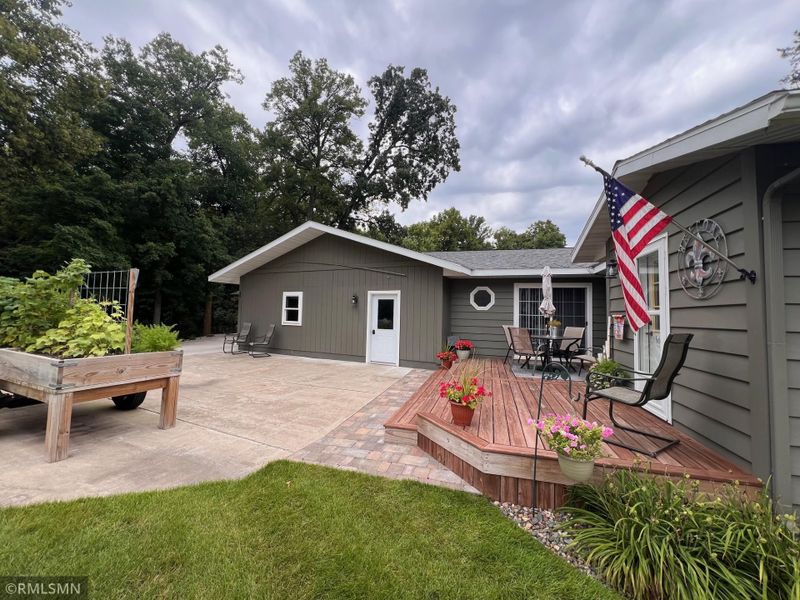 1005 Geneva Dr, Alexandria, MN 56308