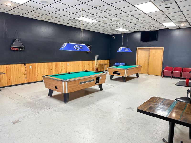 103 E Main St, Ceylon, MN 56121