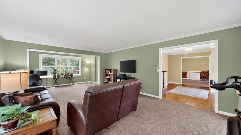 2040 Summit Dr NE, Rochester, MN 55906