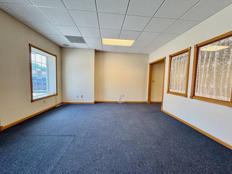 107 Main St, Ashby, MN 56309