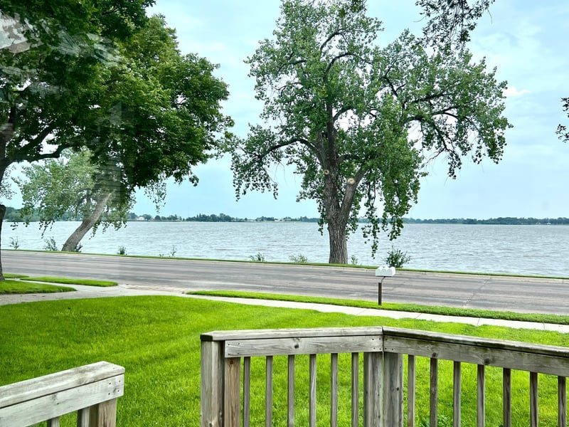 1026 Lake Ave, Graceville, MN 56240