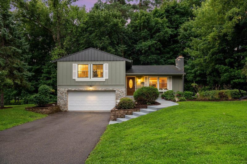 27405 Pine Bend, Excelsior, MN 55331