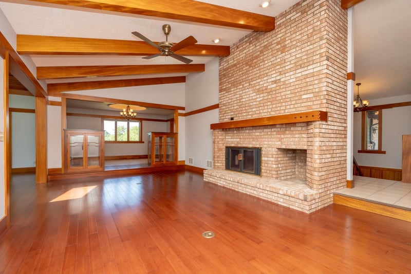 18234 E Sioux Vista Dr, Jordan, MN 55352