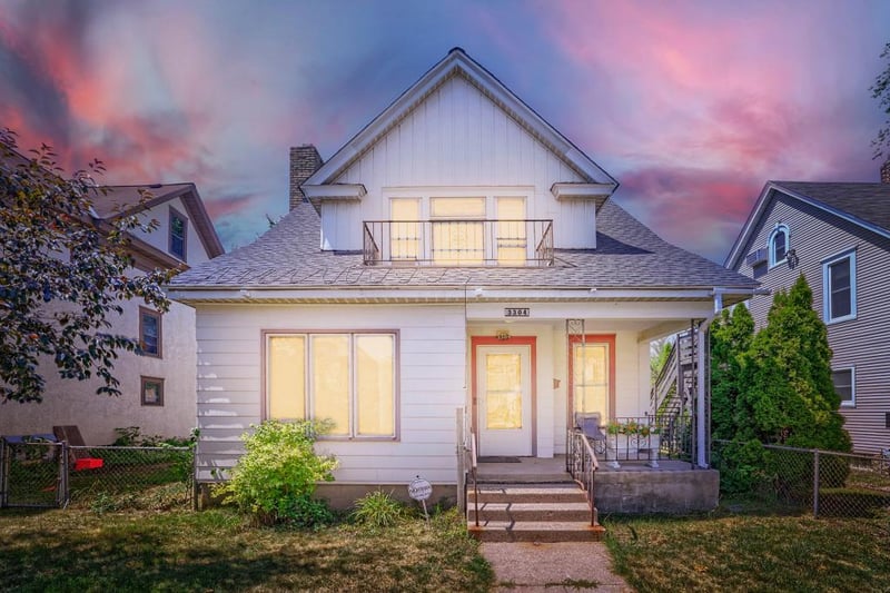 3304 Grand Ave S, Minneapolis, MN 55408
