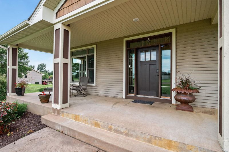 26096 Kodiak Ave, Chisago City, MN 55013