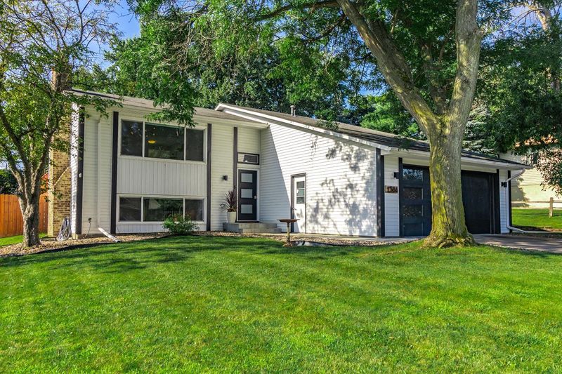 1384 Amaryllis Ln, Eagan, MN 55123