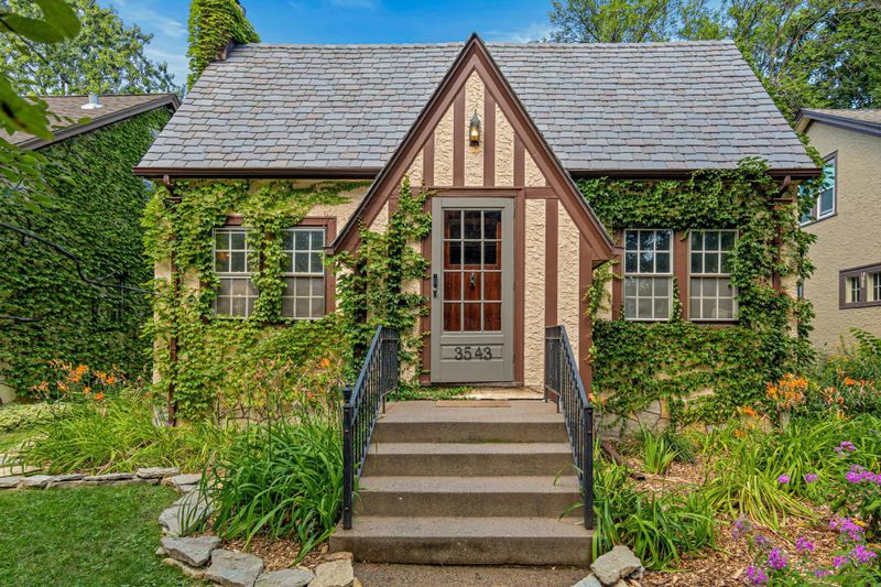 3543 James Ave N, Minneapolis, MN 55412