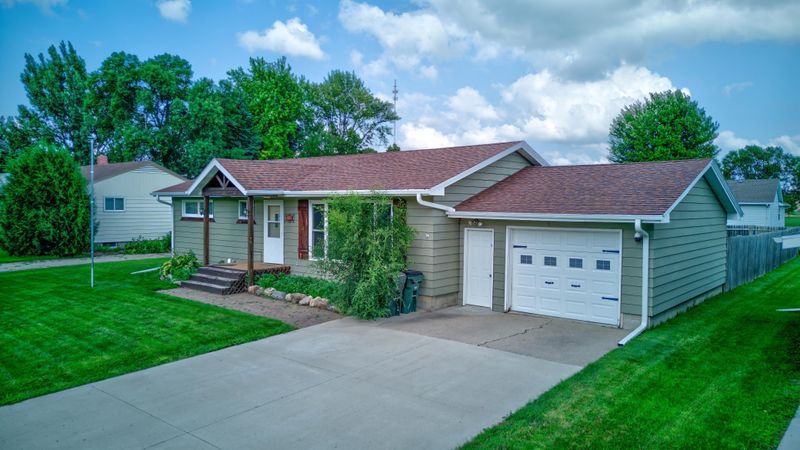 119 10th Ave SE, Elbow Lake, MN 56531