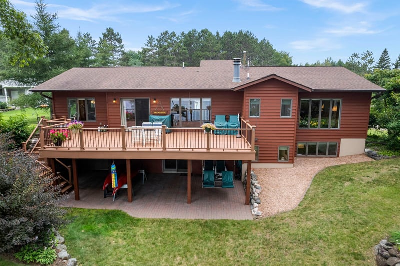 1940 Hines Lakeview Dr, Cumberland, WI 54829