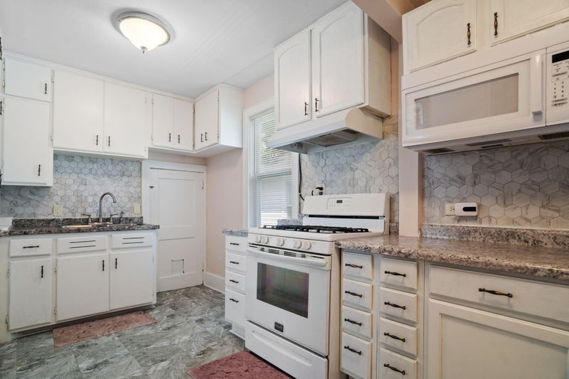 3410 Sheridan Ave N, Minneapolis, MN 55412