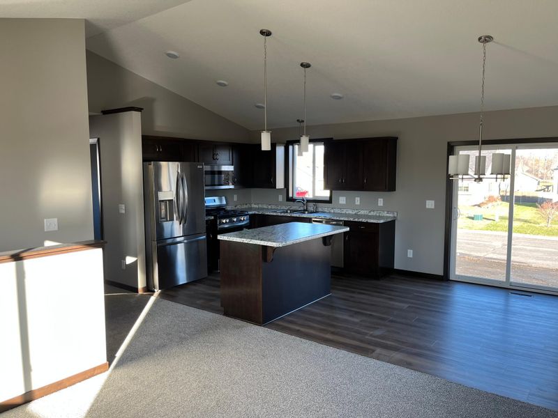 1730 6th St N, Sartell, MN 56377