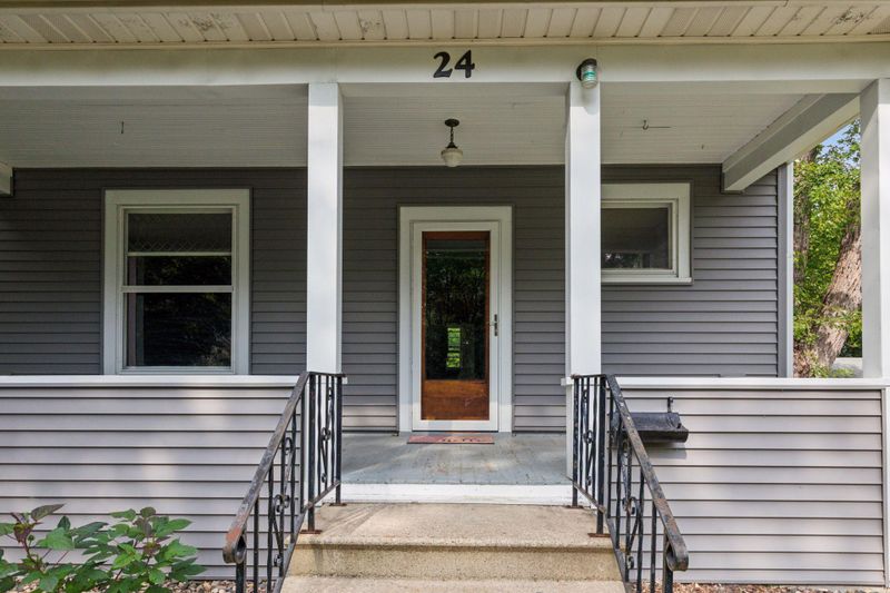 24 4th Ave SW, Faribault, MN 55021