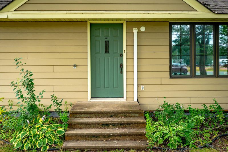 610 Carol Ave, Mora, MN 55051