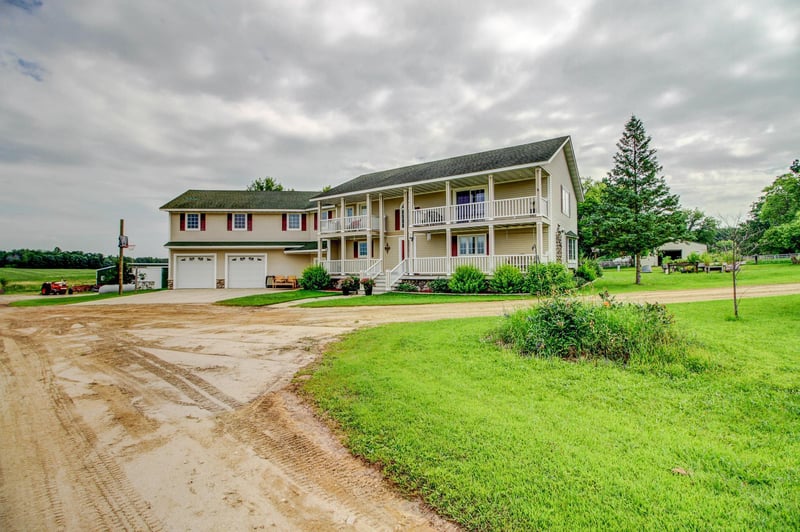 58452 110th St, Menahga, MN 56464