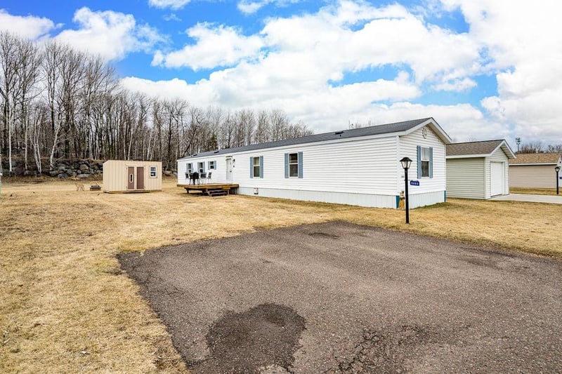 5085 Alpine Dr, Hermantown, MN 55811